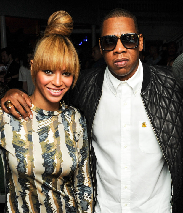 Beyonce si sotul ei au fost in vizita la familia Kim Kardashian - Kanye West pentru a-i duce cadouri micutei North