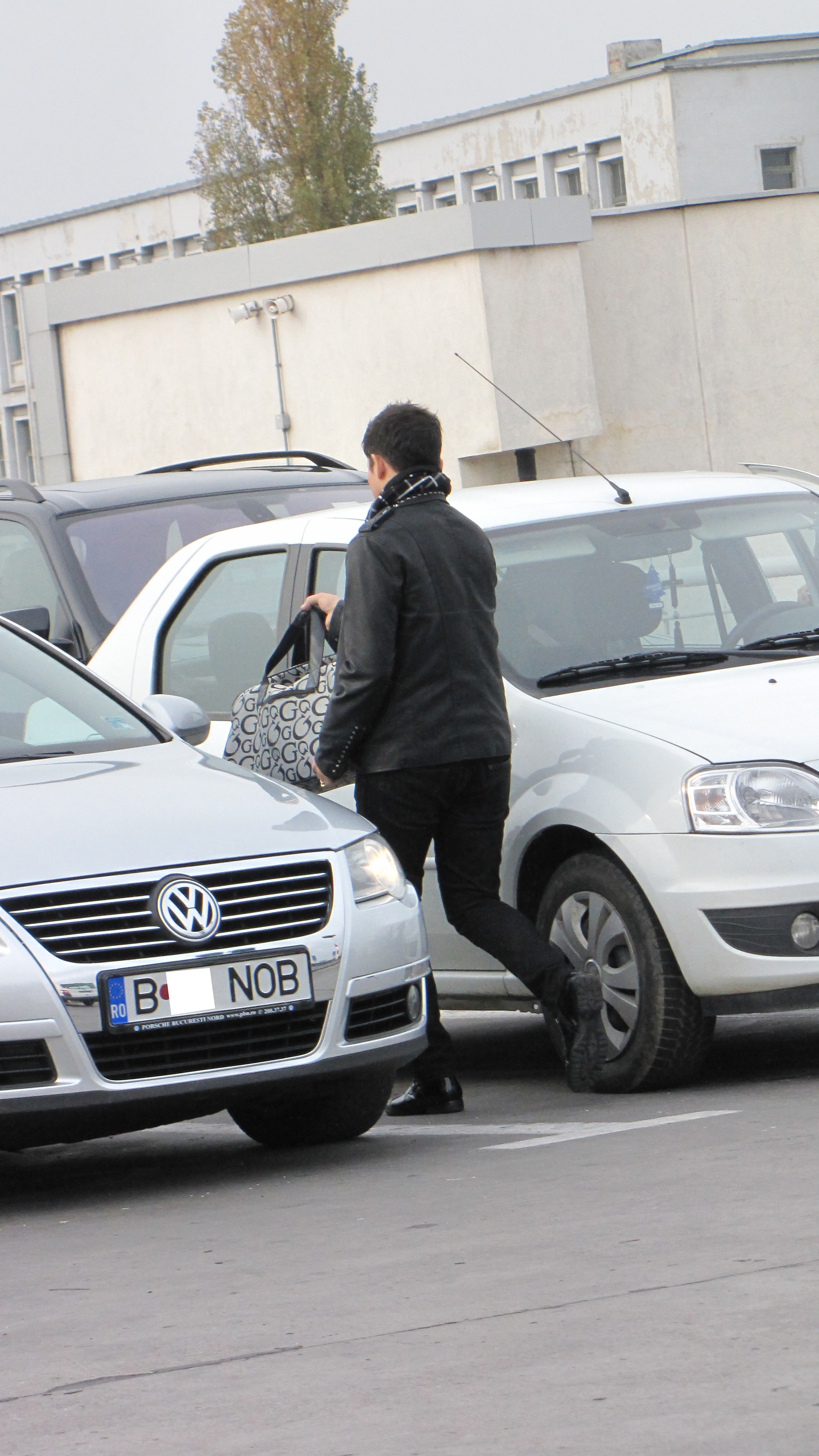 Jean de la Craiova a mers de la aeroport direct acasa