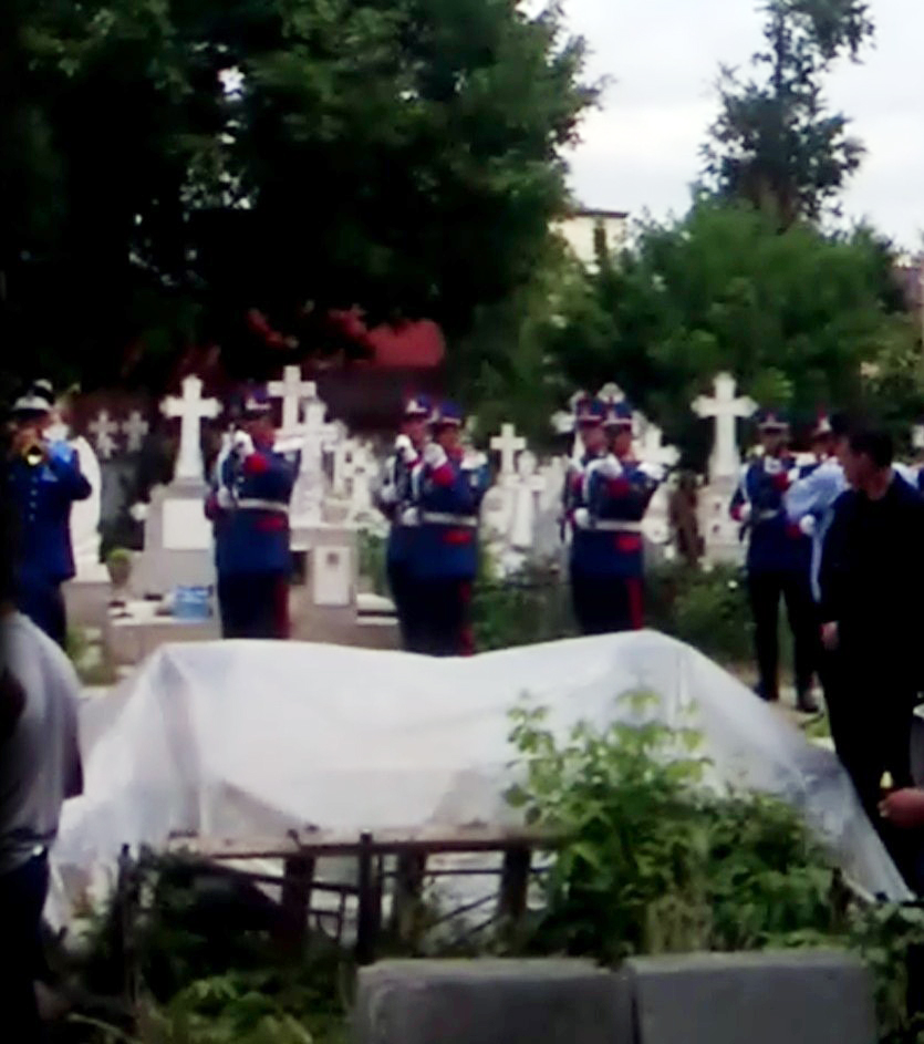 Fostul general Gheorghe Mircescu a fost ingropat cu onoruri militare