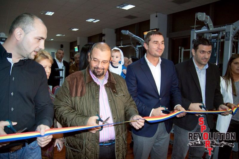 Sportivul si-a inaugurat sala, alaturi de primarul sectorului 4, Cristian popescu Piedone, acum doi ani