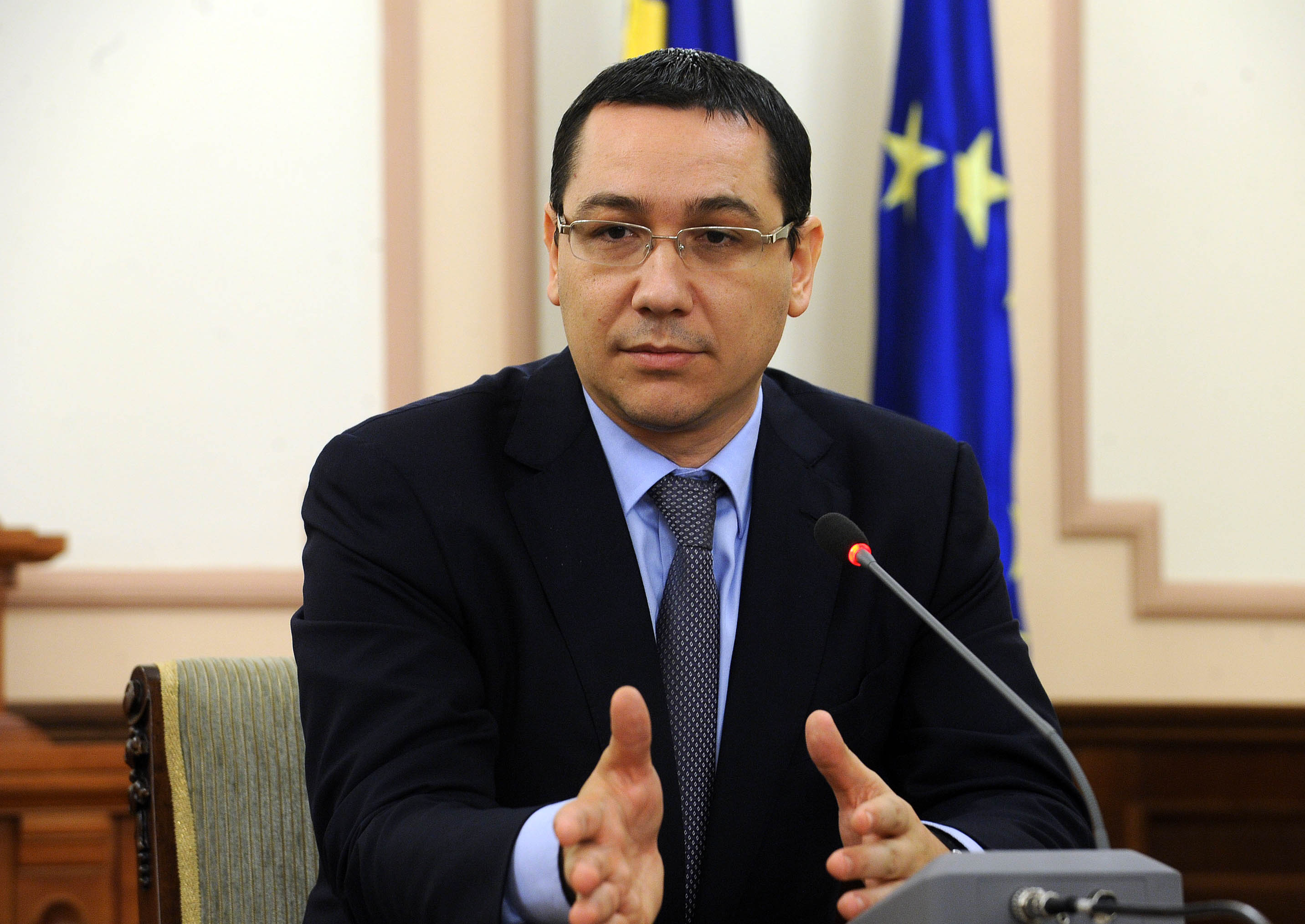 Victor Ponta a sustinut o conferinta de presa de la sediul MAE