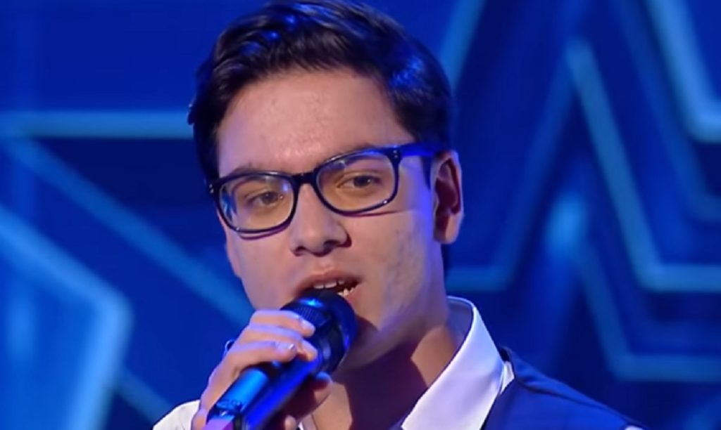 Povestea impresionantă a lui Augustin, copilul orfan de la Românii au talent. Mama l-a părăsit și a fost crescut de călugărițe