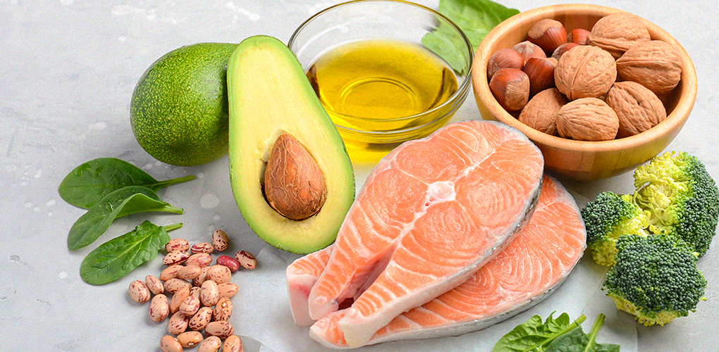 la ce ajuta omega 3