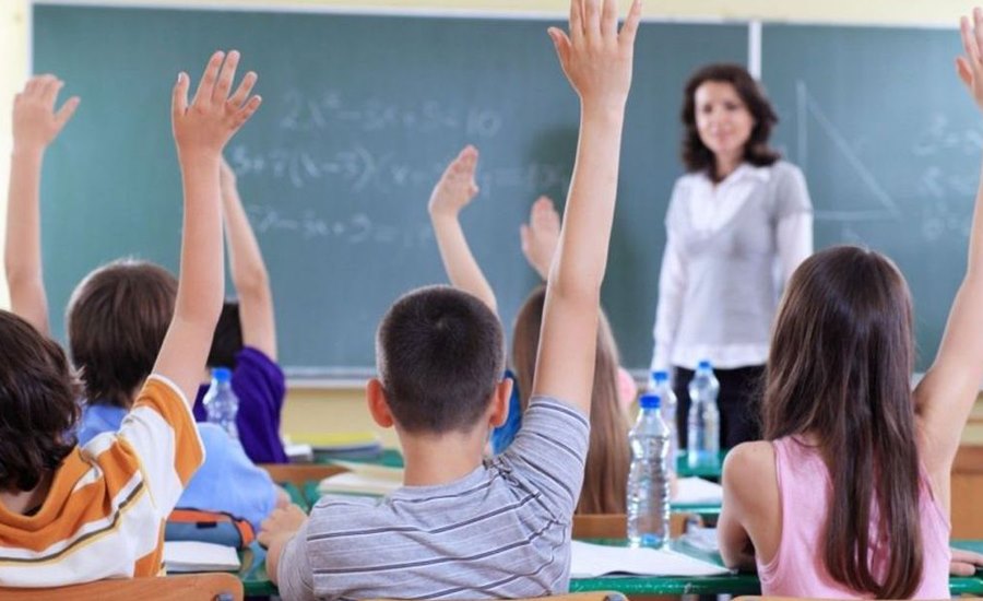 Când reîncepe școala în România? Anunțul, făcut de Ministrul Educației