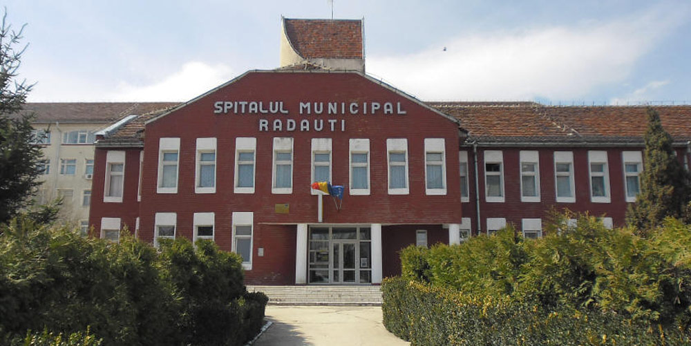 Tragedie la Spitalul Municipal Rădăuți! O infirmieră a murit după ce a căzut pe scări