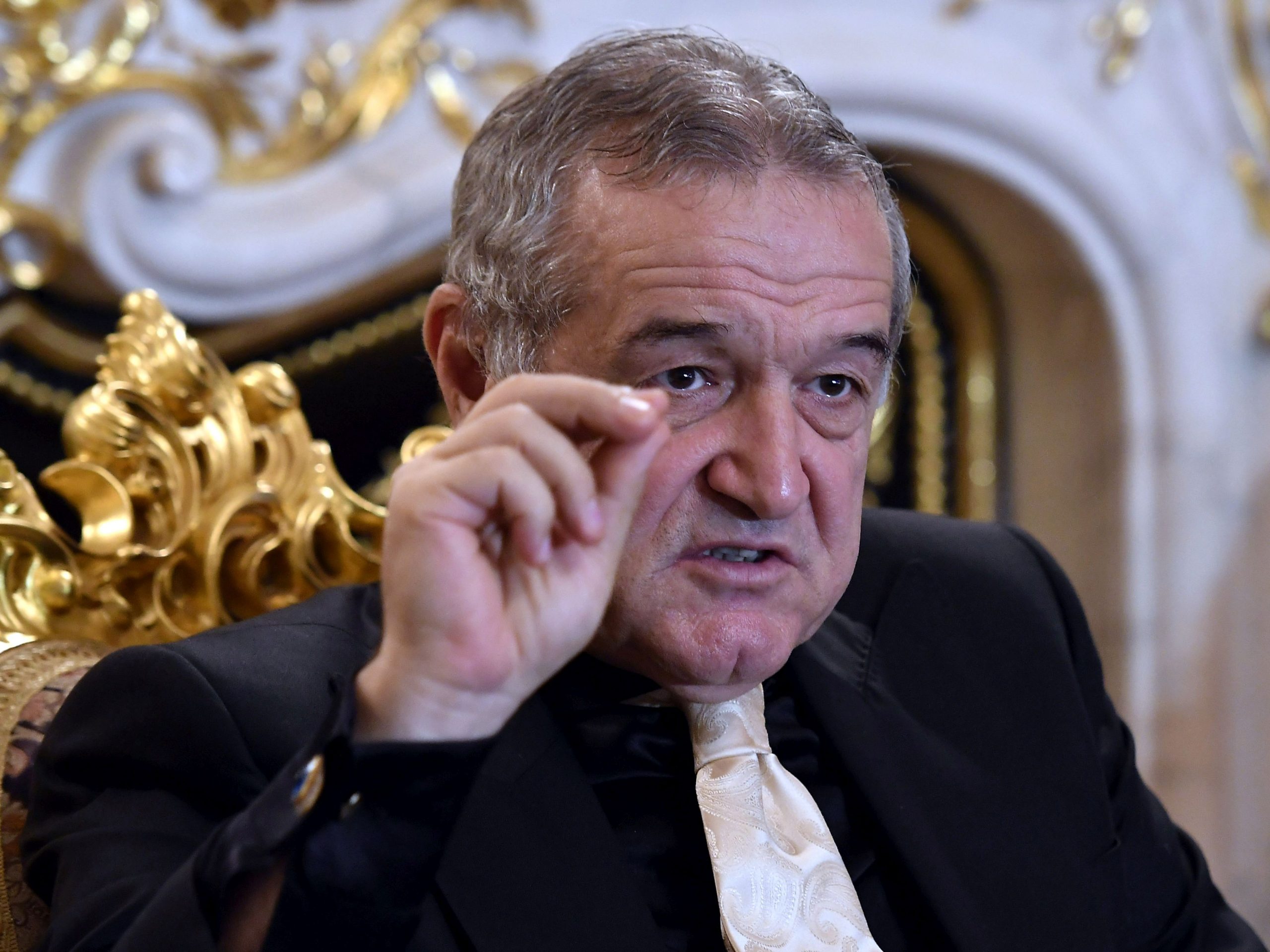 SurprizÄƒ De ProporÈ›ii La Ce A RenunÈ›at Gigi Becali DupÄƒ Ce A Inceput Pandemia De Covid 19 DÄƒdeam 5 000 De Euro Pe O SticluÈ›Äƒ Acum Nu Mai Am Nevoie Stiri De Ultima Ora