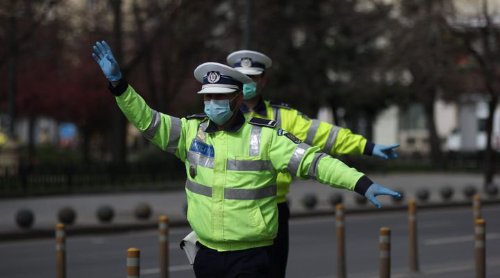 Trei bucureșteni au primit amenzi record, după ce au fost trași pe dreapta de polițiști! Descoperirile incredibile făcute de oamenii legii