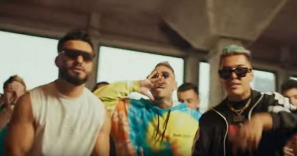 Câți bani au făcut, de fapt, Alex Velea, Lino Golden și Jador de pe urma melodiei Dau Moda, care a strâns peste 35.000.000 de vizualizări pe Youtube