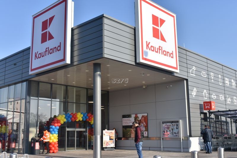 Kaufland angajează în plină criză de COVID-19. Ce salarii oferă retailerul