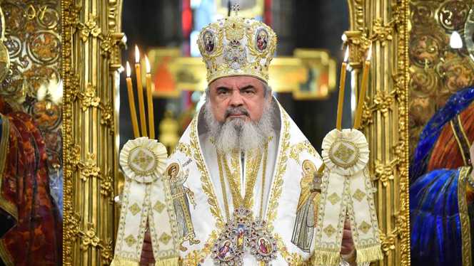 Anunțul făcut de Patriarhul Daniel! Ce se va întâmpla cu Sfânta Împărtășanie