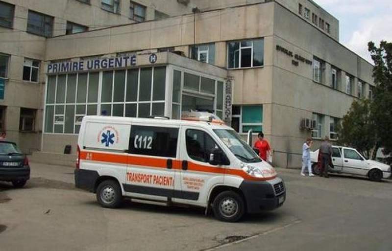 Zece cadre medicale ale Spitalului de Neurochirurgie din Iaşi, infectate cu coronavirus