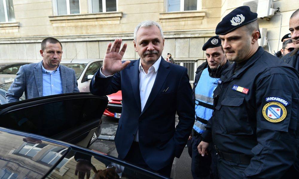 Liviu Dragnea a fost scos din închisoare. Fostul șef PSD, convocat la discuție cu președintele CCR, Valer Dorneanu