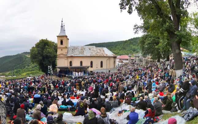 Polițiștii au dat zeci de amenzi la Mănăstirea Nicula, unde a avut loc cel mai mare pelerinaj din Transilvania