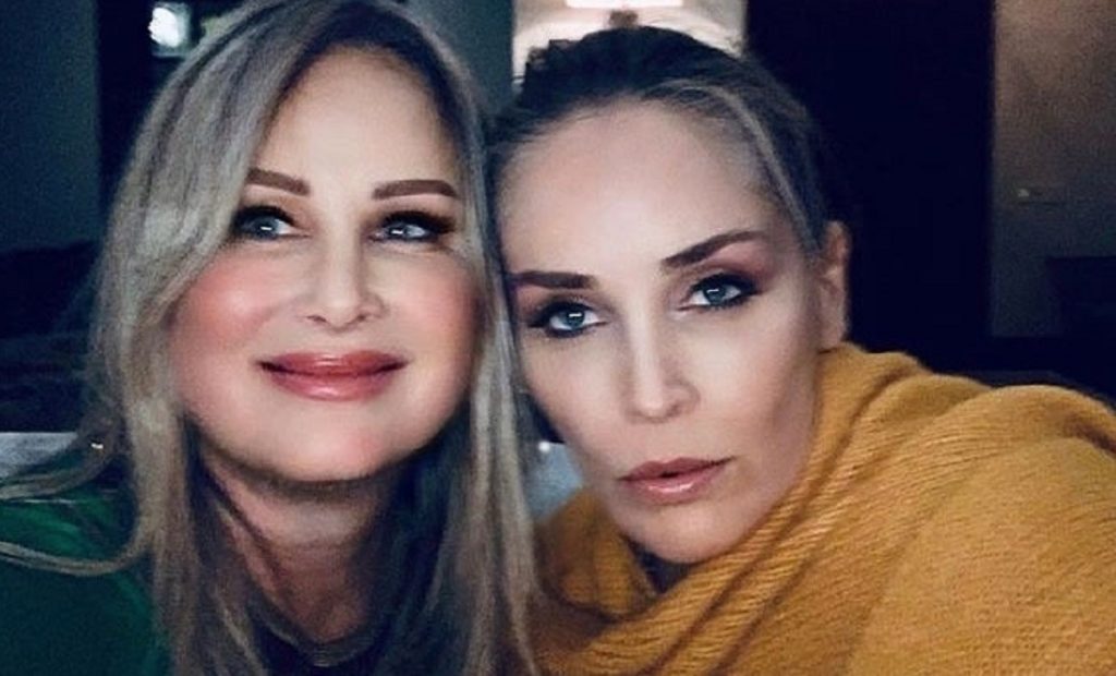 Lovitură pentru actrița Sharon Stone. Sora vedetei a fost testată pozitiv cu COVID-19: „Nu are sistem imunitar”