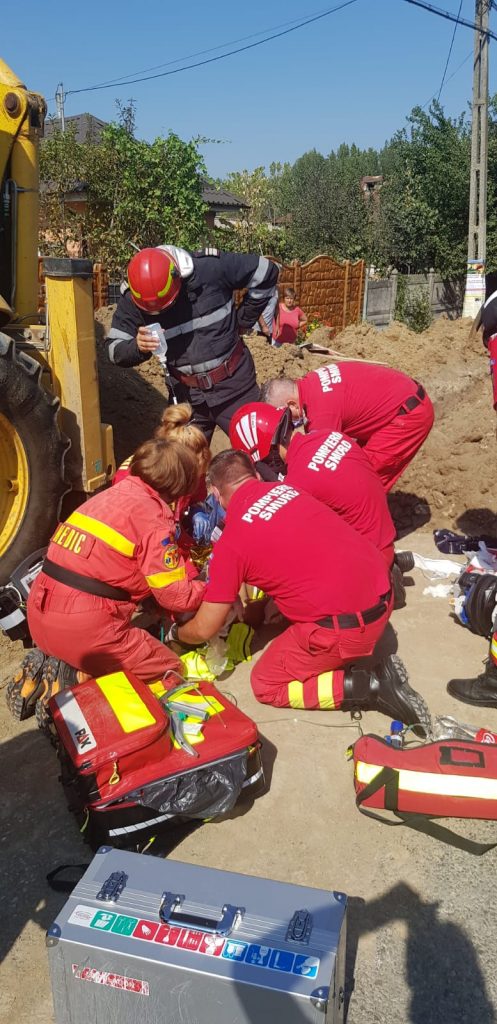 Muncitor îngropat sub un mal de pământ, într-o localitate din Dolj. În ce stare este acum