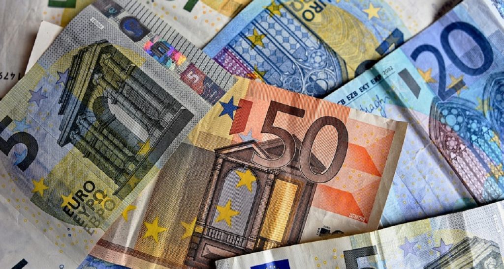 Curs valutar BNR 7 octombrie 2020. Veste proastă pentru românii cu rate și chirii în euro! Moneda a crescut alarmant