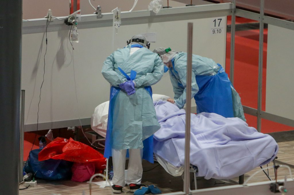 Coronavirus România 5 noiembrie. Peste 100 de decese, Terapia Intensivă se sufocă