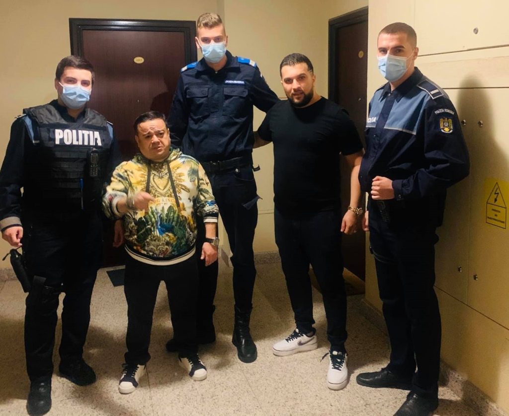 Petrecere cu Adi Minune și Tzancă Uraganul, „vizitată” de poliție. S-au dat amenzi în valoare de 59.000 de lei