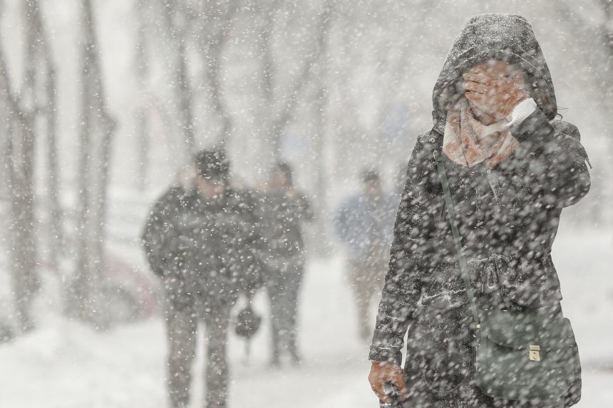 Avertizarea meteorologilor! Cod galben de ploi și ninsori în toată țara