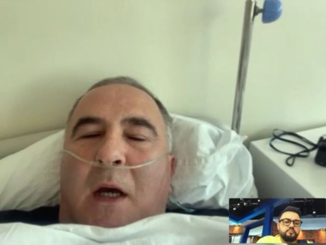 Titi Aur, de pe patul de spital, bolnav de COVID-19: ”Fraților, nu mai transmiteți acea minciună!” Cum se simte pilotul de raliuri