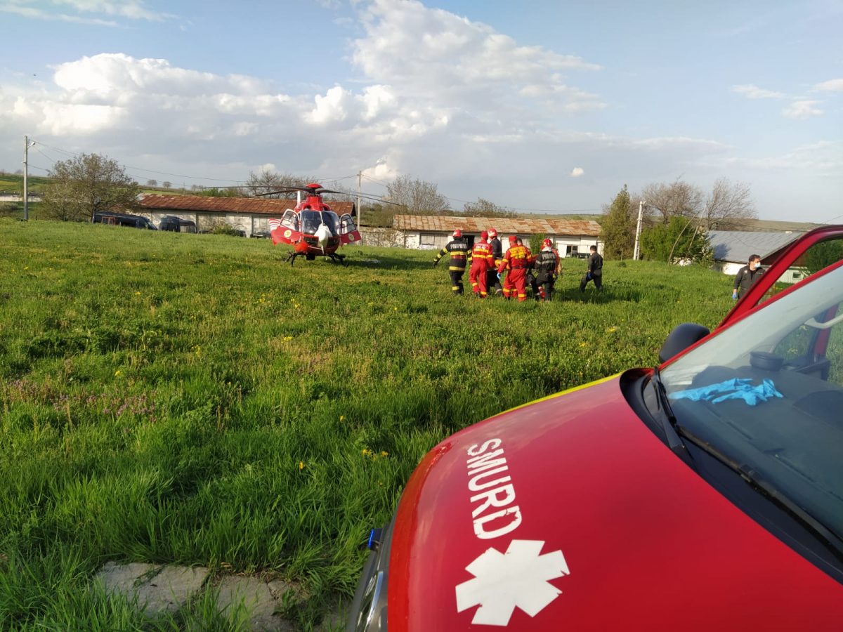 Accident teribil în Vaslui. O șoferiță recidivistă de 19 ani a lovit cu mașina două adolescente. Sătenii sunt revoltați: „Are atacuri de panică”