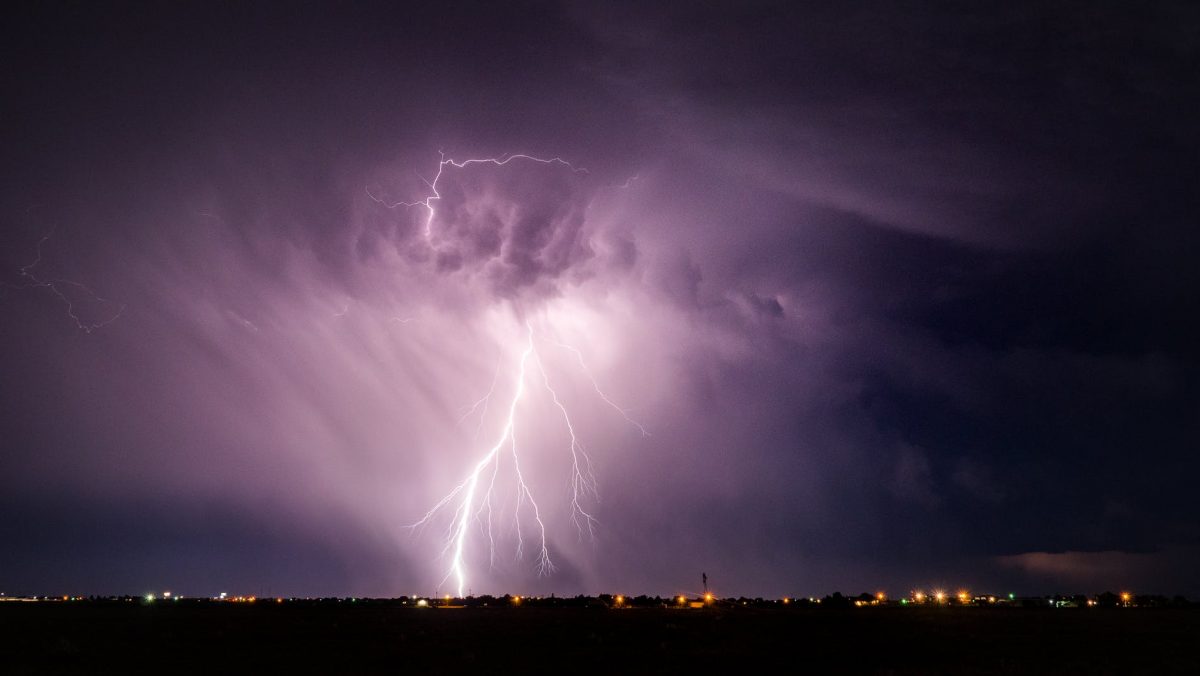 Alertă METEO! Noi avertizări Cod galben de ploi torențiale, vijelii și grindină