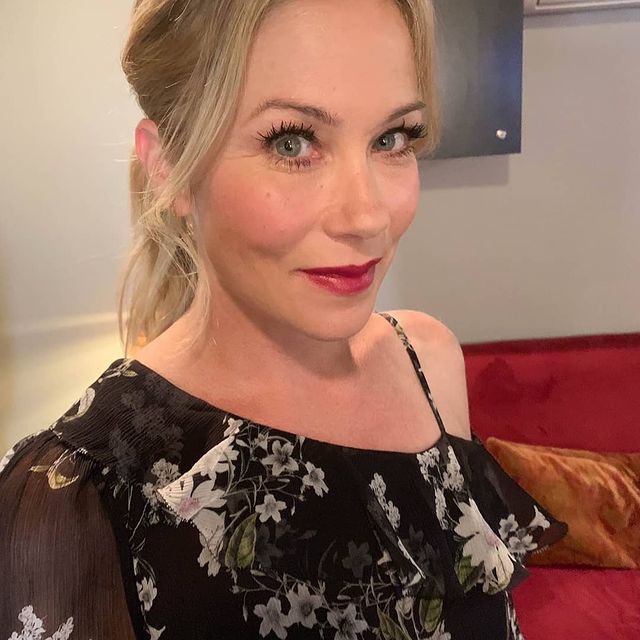 Christina Applegate a primit o veste cruntă. A fost diagnosticată cu scleroză multiplă