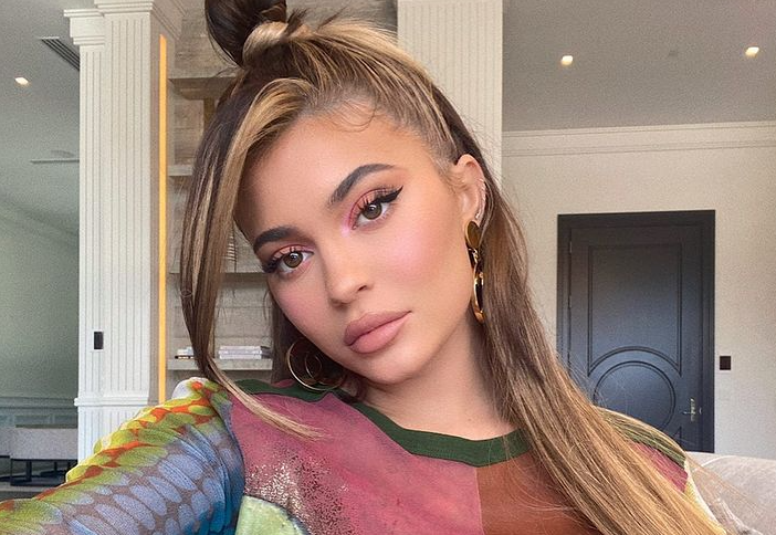 Kylie Jenner, prima imagine cu burtica de gravidă! Bruneta va aduce pe lume cel de-al doilea copil