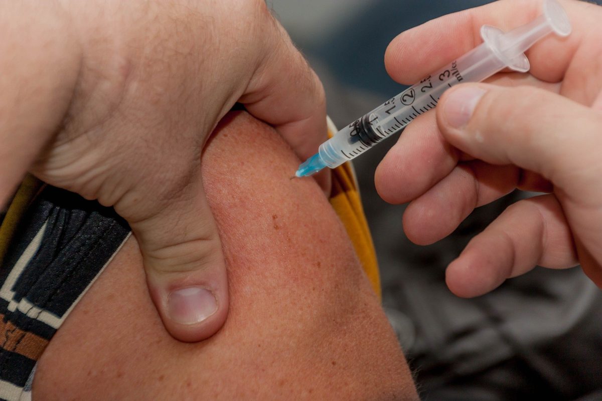 Vaccinarea anti-COVID, în scădere continuă! Încetinirea campaniei de vaccinare se vede de la o zi la alta