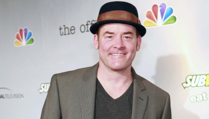 Actorul american David Koechner, cunoscut pentru rolul său din serialul ”The Office”, a fost arestat după ce a fost prins băut la volan