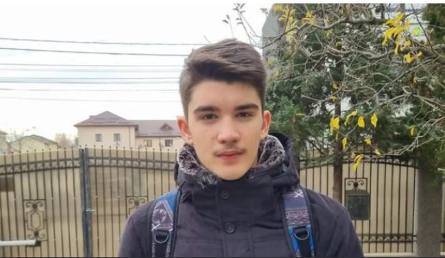 Este alertă! Poliția îl caută pe Constantin, un adolescent de 16 ani din Bacău care a dispărut fără urmă