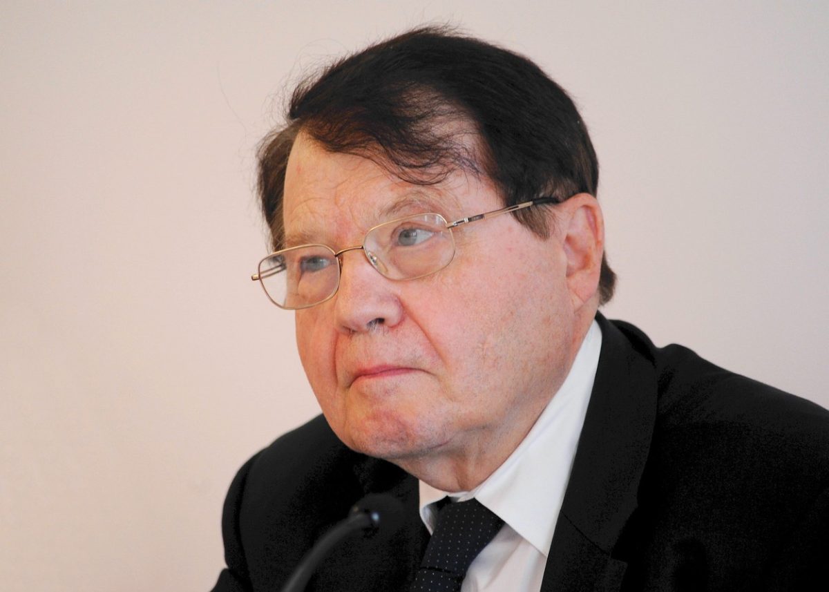 Doliu! Luc Montagnier, cercetătorul care a descoperit virusul HIV și câștigător al premiului Nobel, a încetat din viaţă