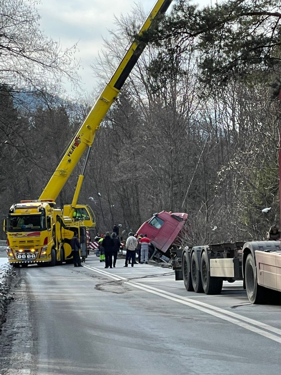 VIDEO. Trafic blocat între Predeal și Rîșnov! Coada de maşini se întinde peste 5 kilometri