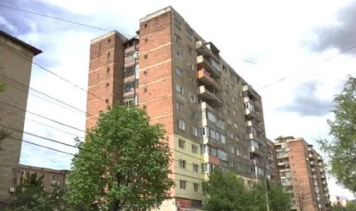 Orașul din România în care un apartament cu 3 camere costă doar 11000 de EURO. Are 74 de metri pătrați!