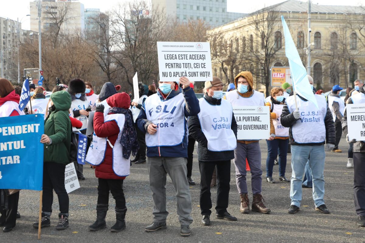 Protest în Capitală. Profesorii ies în stradă, după ce ANAF ia în vizor meditațiile