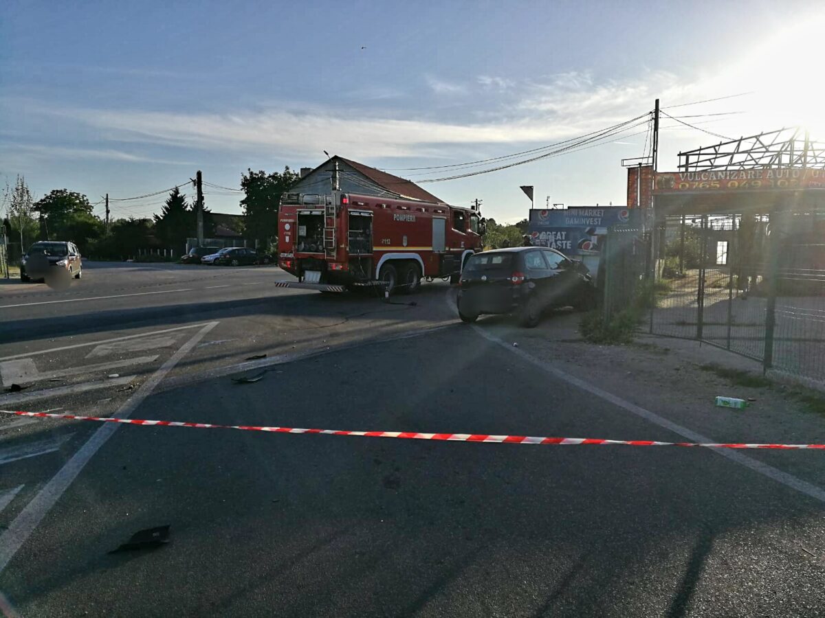 Accident cu cinci victime în Teleorman. O femeie a rămas încarcerată