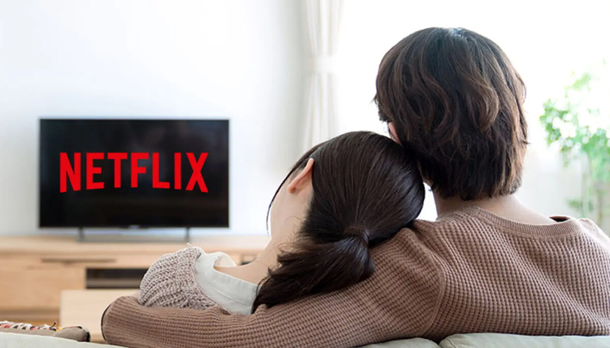 Filmul de dragoste care este în topul Netflix de  Valentine’s Day! Pelicula îi ține pe îndrăgostiți lipiți de ecran