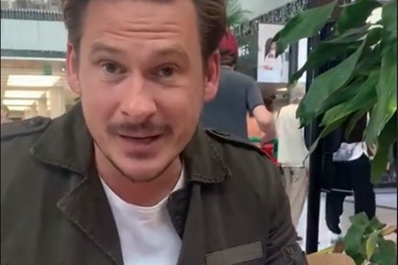 Lee Ryan, membrul trupei „Blue”, a dat vestea cea mare! Artistul a devenit tătic pentru a patra oară