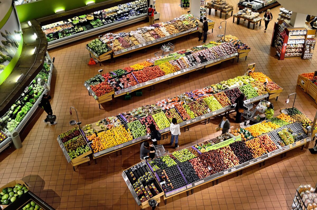 Testul unui român făcut într-un supermarket a produs o controversă națională. „Ca să muriți mai repede”