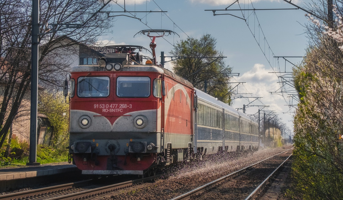 Anunțul făcut de CFR, înainte de 1 mai. Cât costă trenul până la mare