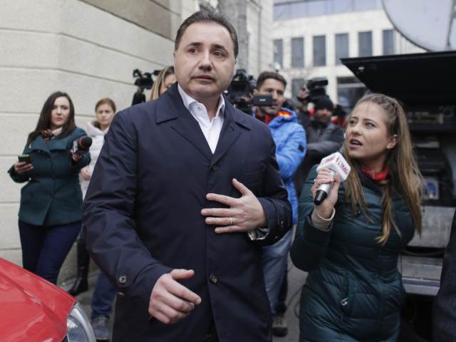 Breaking news! Cristian Rizea a fost arestat și extrădat în România. Fostul deputat este condamnat la 4 ani și 8 luni de închisoare