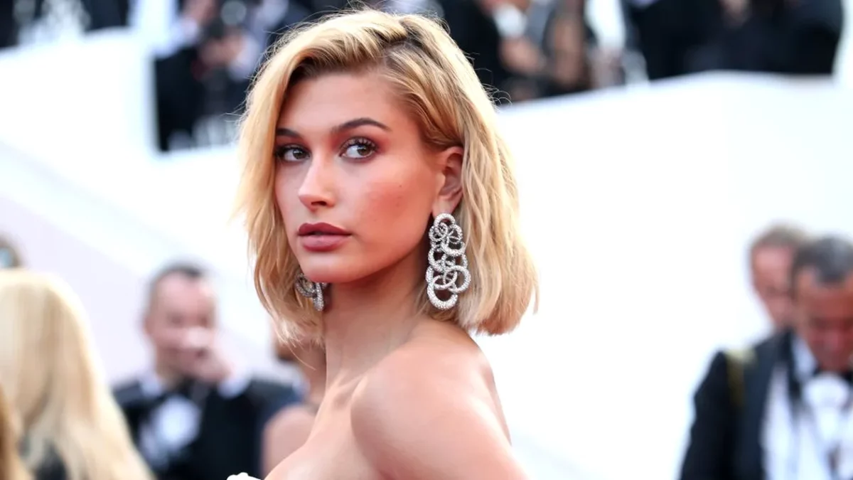 Hailey Bieber, la capătul puterilor! Soția lui Justin Bieber a recunoscut că se confruntă cu probleme de sănătate mintală: „Cele mai dificile momente de viața mea”