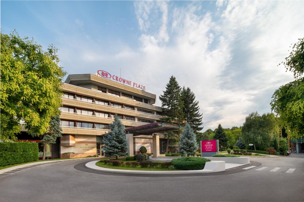 Crowne Plaza, de 25 ani în România