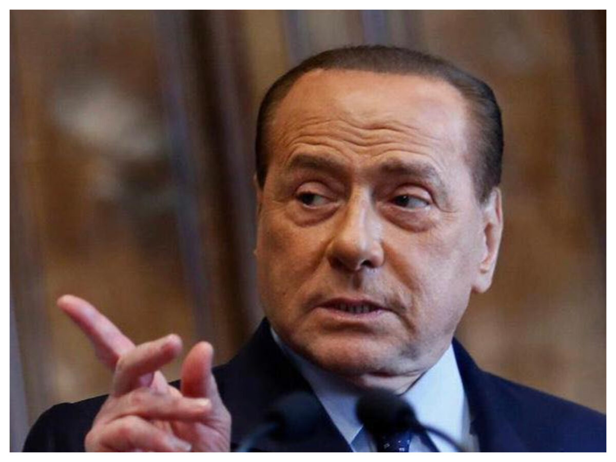 Testamentul lui Silvio Berlusconi a fost făcut public. Cui i-a lăsat 100 de milioane de euro