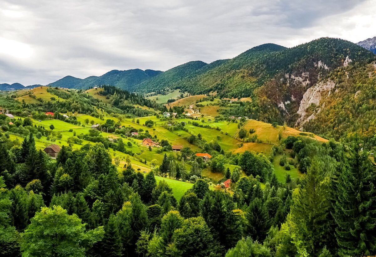 Cuplul de germani care a fost cucerit de România! Au vândut tot și s-au mutat într-un mic sat din Transilvania