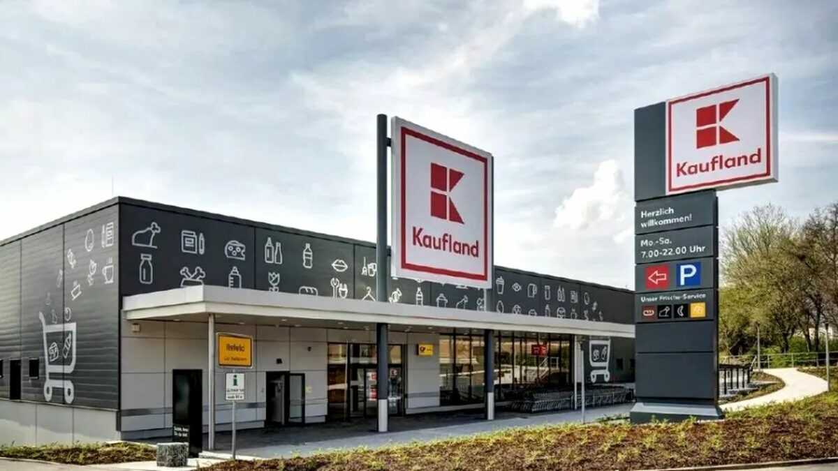 Alertă în magazinele Kaufland din România. Ce se întâmplă cu anumite produse din oferta retailerului german