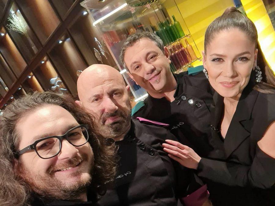 Amantlâc la Chefi la Cuțite între un chef și o colegă: „Am plecat de acasă!”. Poveste impresionantă în preselecțiile show-ului de la Antena 1