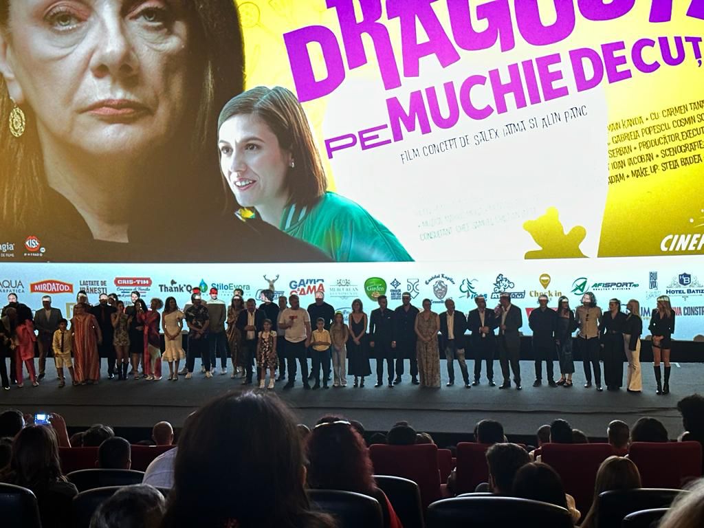 Sute de oameni la avanpremiera de gală a comediei “Dragoste pe muchie de cuțit”, de la Cineplexx Băneasa