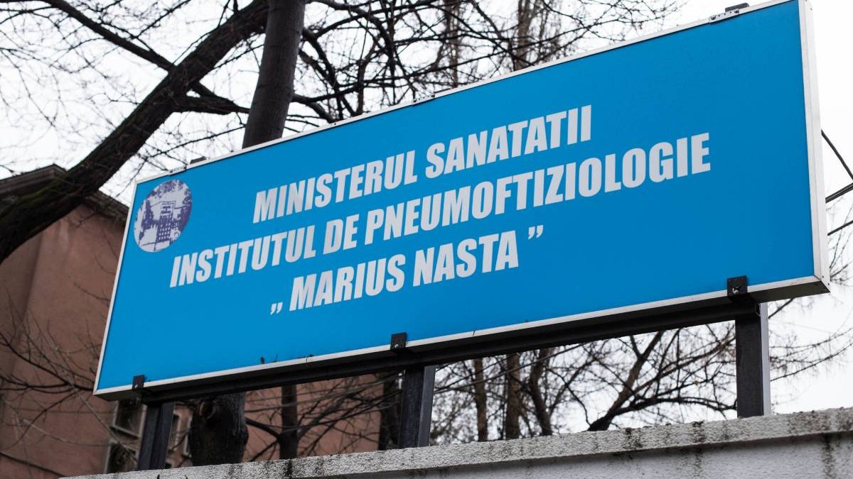 Secrestru de 800.000 de euro după ce doi medici de la spitalul „Marius Nasta” au fost reținuți. Sumele uriașe pe care le-ar fi primit ca mită de la pacienți