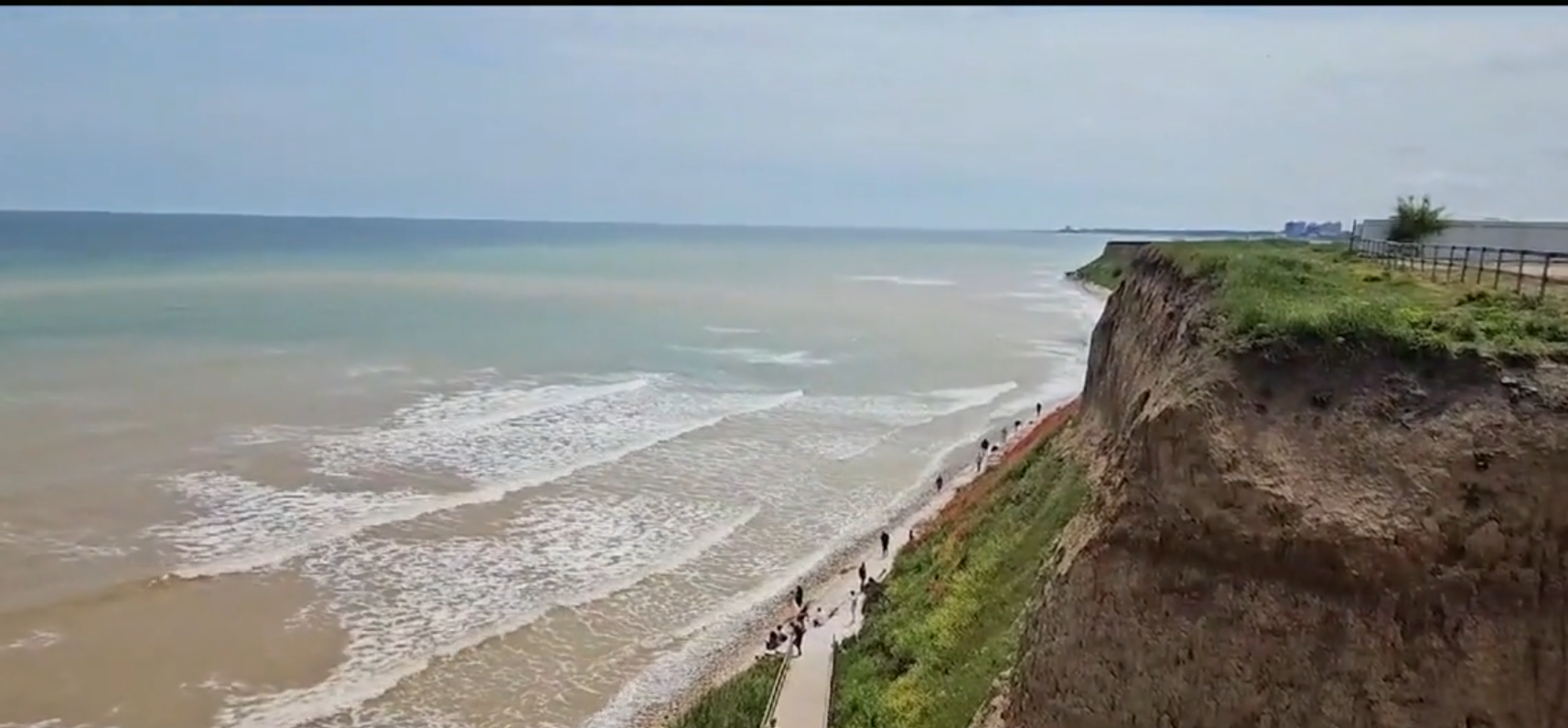 Fenomenul de la Marea Neagră care i-a lăsat uimiți pe turiști. Ce au putut să vadă în zona Costinești - 23 August